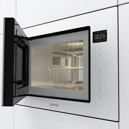 mikrovolnovaya_pech_gorenje_bm251sg2wg_foto_open_3.jpg